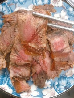 Hình của món Bắp bò ngâm mắm tiêu xanh.
