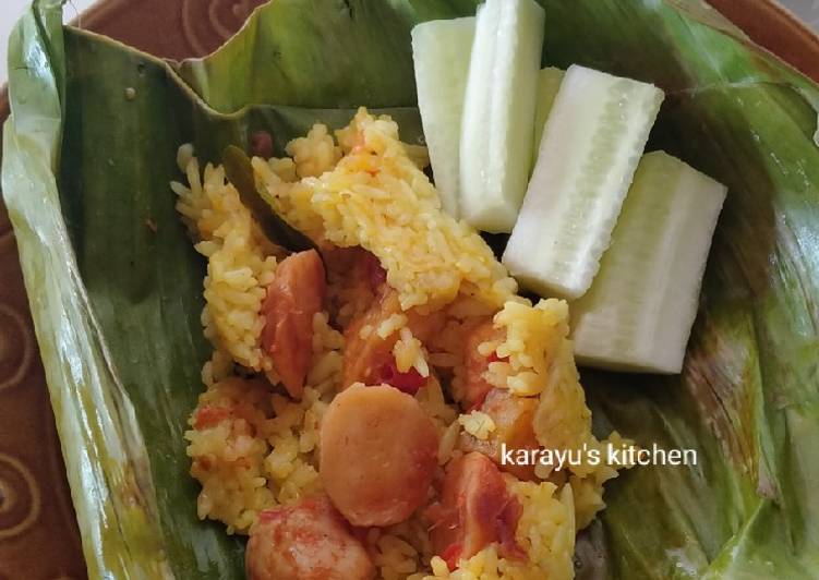 Nasi Kuning Bakar dengan Bakso dan Kentang Balado