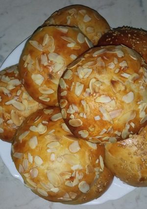 صورة لوصفة بريوش محشي بشوكولاتة ولوز افلي 😋👍