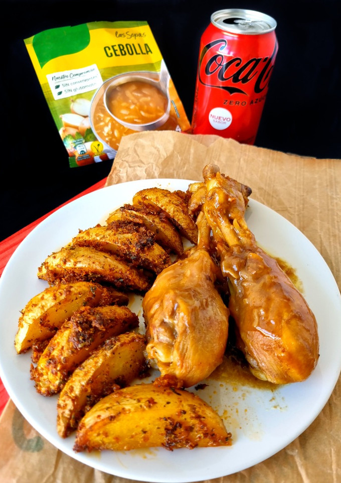 Una foto de Pollo a la Coca-Cola