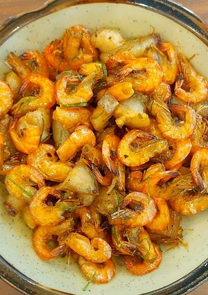 Hình của món Tôm rảo tằm rang thịt má heo.