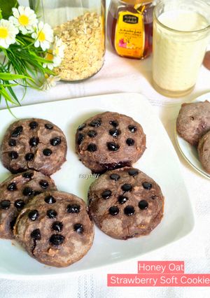 Foto resep Honey Oat Strawberry Soft Cookies