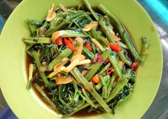 Resep Tumis Kangkung Sedap yang Bikin Ngiler