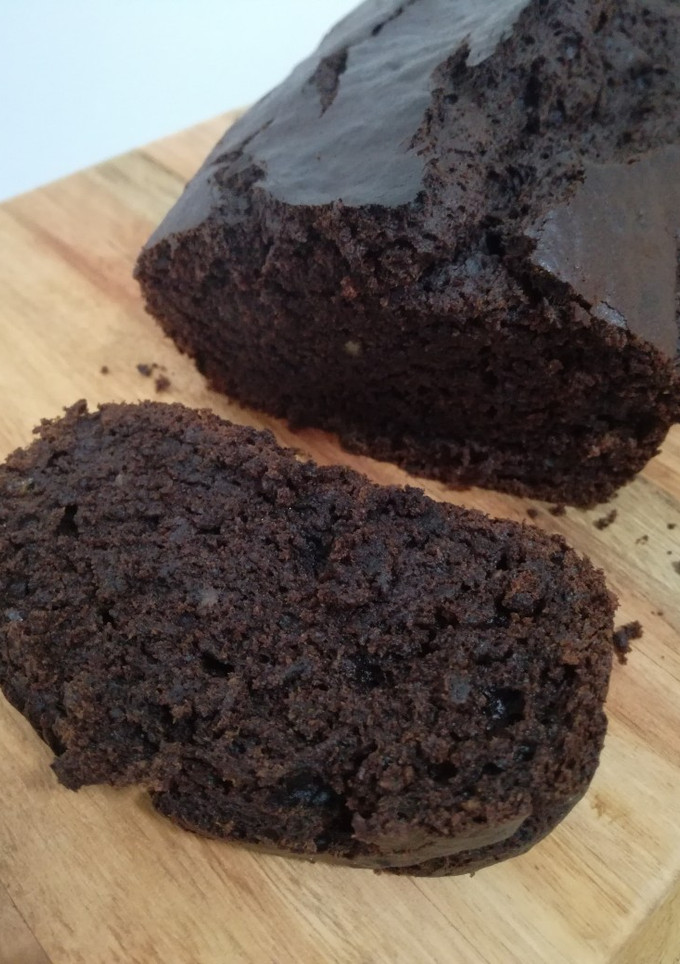 Una foto de Budín húmedo de cacao y banana