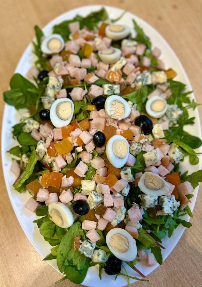 Салат з копченою куркою та хурмою🥗