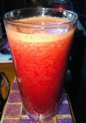 A picture of Sweet papaya smoothie.