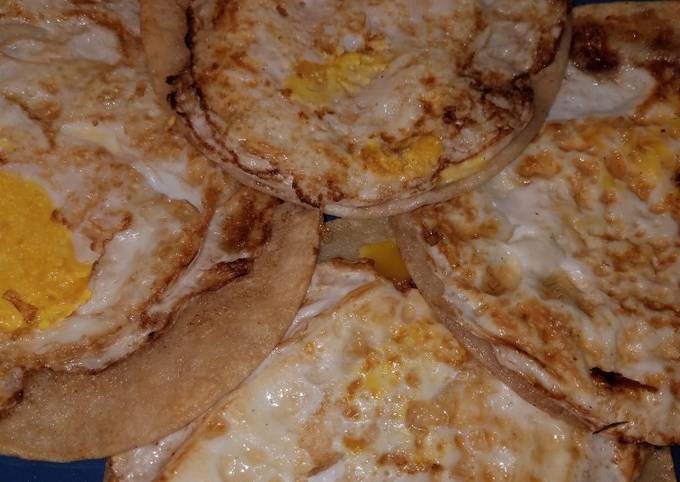 Simple egg tacos