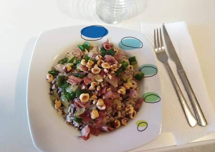 Arroz salvaje con sofrito de verduras y jamón