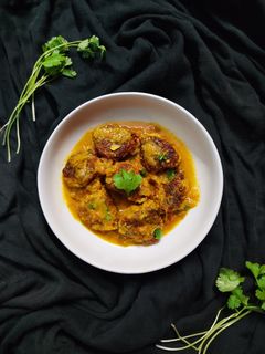 লাউ এর কোফতা কারী (Lau er kofta curry recipe in Bengali) রেসিপির প্রধান ছবি
