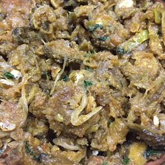 A picture of Karele gosht.