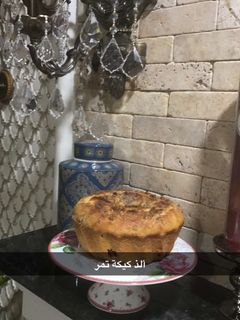 صورة لوصفة كيكة بالتمر و عين الجمل