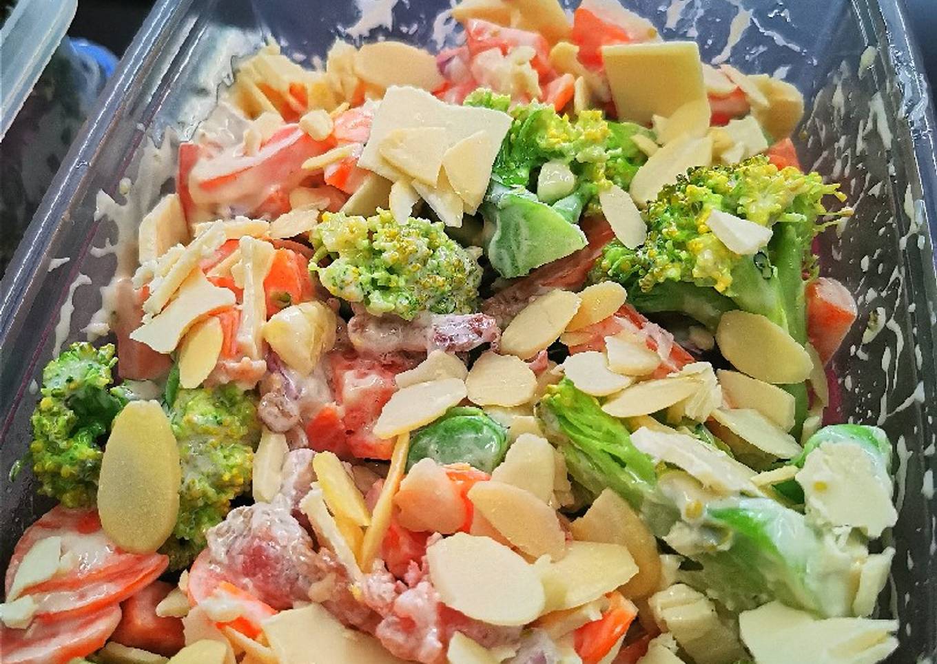 Smoked Beef Almond Keto Salad