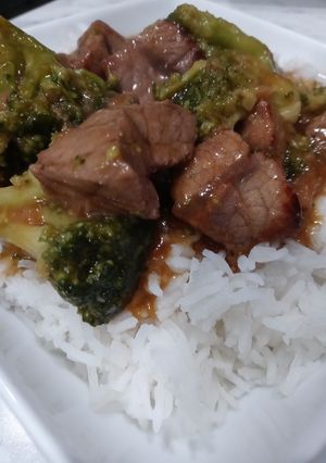 A picture of Beef and Broccoli.