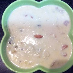 A picture of Apple kheer.