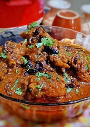 হায়দ্রাবাদি মশলা চিকেন (Hyderabadi masala chicken recipe in Bengali) রেসিপির প্রধান ছবি