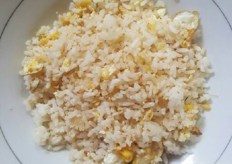 Langkah Mudah untuk Membuat Nasi goreng putih yang Enak