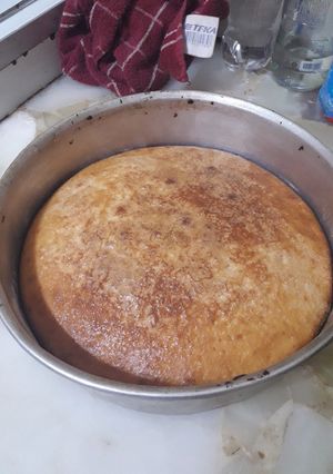 Una foto de 🍴Bizcochuelo de yogur fácil y económico!!🍰
