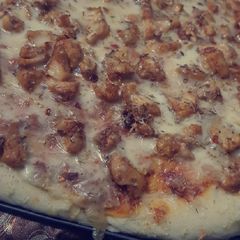 A picture of Chicken Malai Boti Pizza(without oven).
