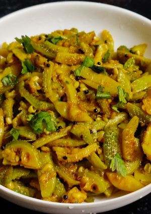 A picture of Spiny gourd (kantola) curry.