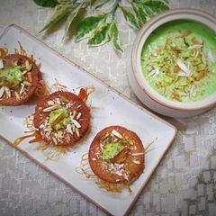 A picture of Lauki Rabdi Doughnuts.