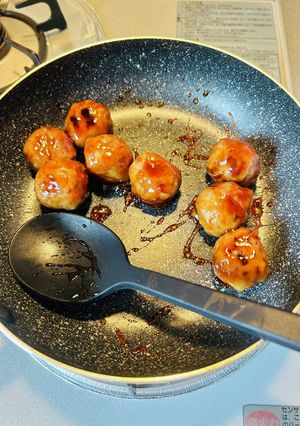 A picture of Yakitori-Style Tsukune with Meatballs from the Grocery Store.