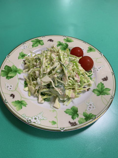 A picture of Mom's Coleslaw.