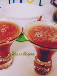 फ्रेश अनार,माल्टा का जूस(Fresh anar malta juice recipe in hindi) रेसिपी मुख्य फोटो