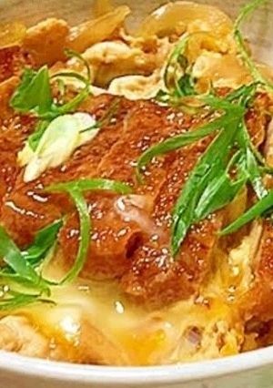 A picture of Katsudon.