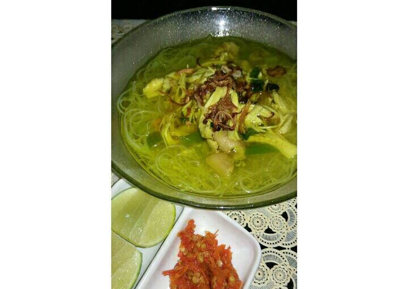 Soto ayam kuah kuning (tanpa santan) sederhana. dijamin nagih