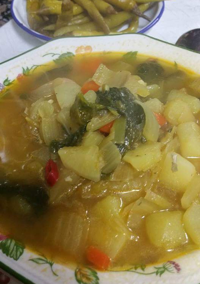 Una foto de Sopa con lechuga
