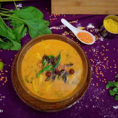 A picture of Daal palak.