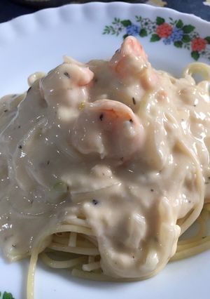 Foto resep Creamy Garlic Prawn Spaghetti