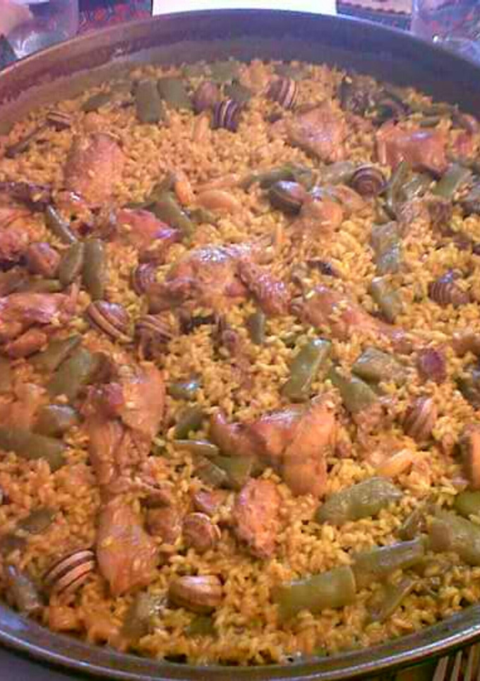 Una foto de Paella valenciana