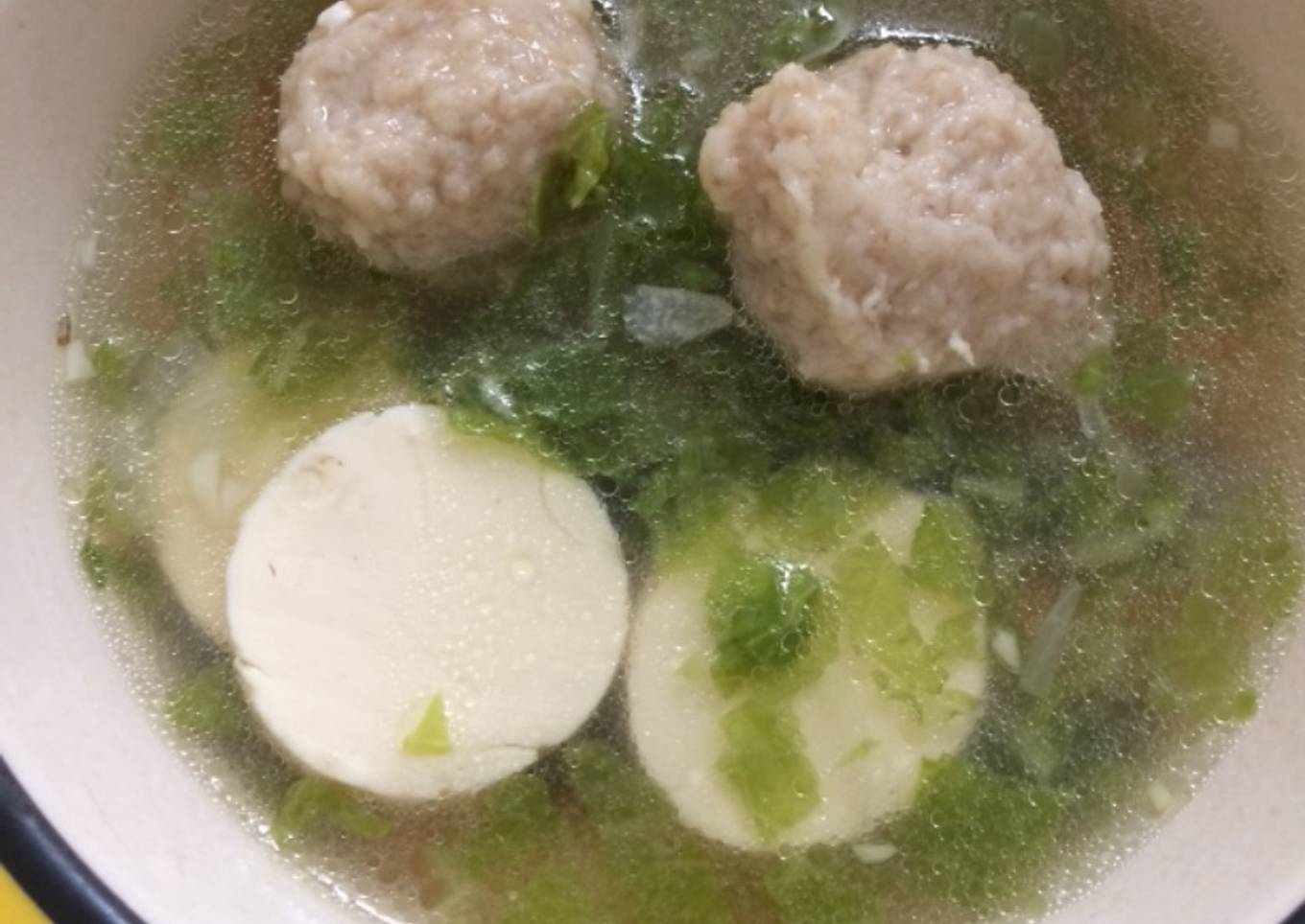 Sop Bakso ayam dan tofu (mpasi 12m+)