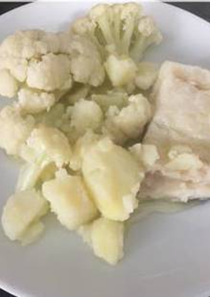 Una foto de Bacalao con coliflor