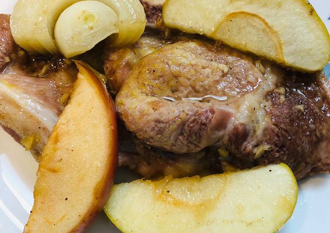 Simple Way to Prepare Super Quick Homemade Baked Apple 🍎 Juice Glazed Pork Chops