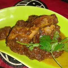 A picture of Chicken masala lohari.