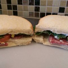 A picture of Light Salami Sandwich.