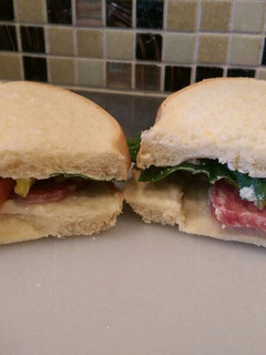 A picture of Light Salami Sandwich.