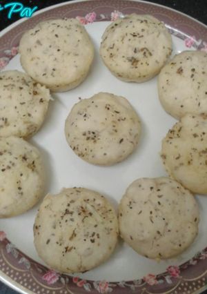 A picture of Instant Pav / buns....no yeast, no egg.