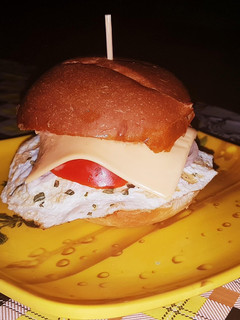 இத்தாலியன் எக் பர்கர் (Italian egg burger recipe in tamil) செய்முறை முக்கிய புகைப்படம்