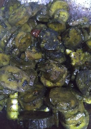 कच्चे केले की सब्जी (Kache kele ki sabzi recipe in Hindi) रेसिपी मुख्य फोटो