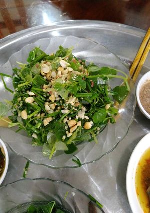 Hình của món Gỏi chay rau càng cua vs lá hẹ.