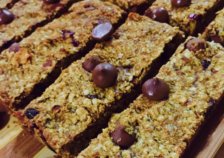 Easiest Way to Prepare Awsome Tropical Granola Bars with Dates | Quick Recipe For Two