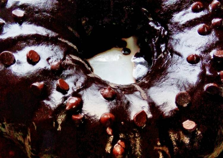 Cake Coklat Kukus Lembut (Steamed Moist Chocolate Cake)