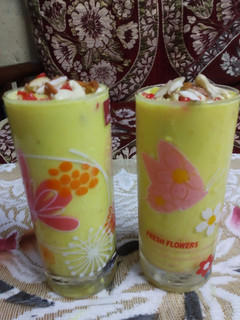 মিল্কশেক (milkshake recipe in bengali) রেসিপির প্রধান ছবি