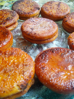 Una foto de Torrijas de galleta hojaldradas