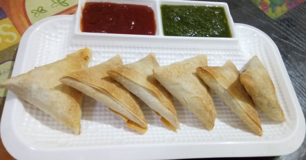 Baked Irani Samosa Recipe by Vimmi Bhatia - Cookpad