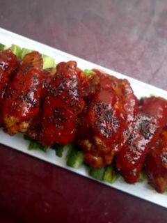 Hình của món Cánh gà sốt cay.