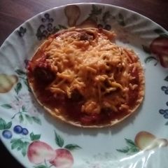 A picture of Pita bread pizza 🍕.